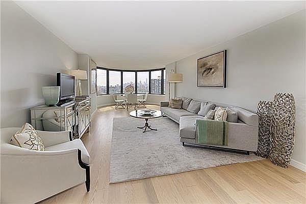 1st image of 300 E 33rd St #20T
