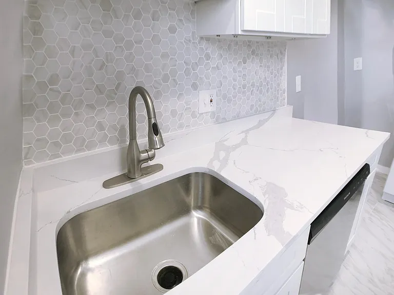 1402 Carroll St #2 — Photo 19