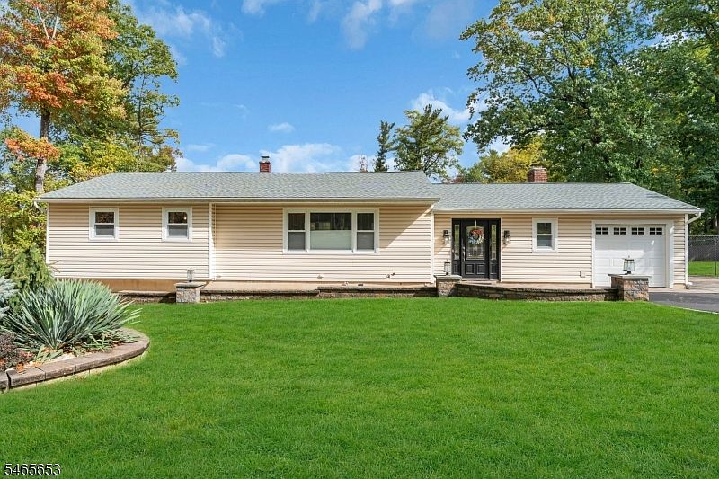 1st image of 1026 Rector Rd