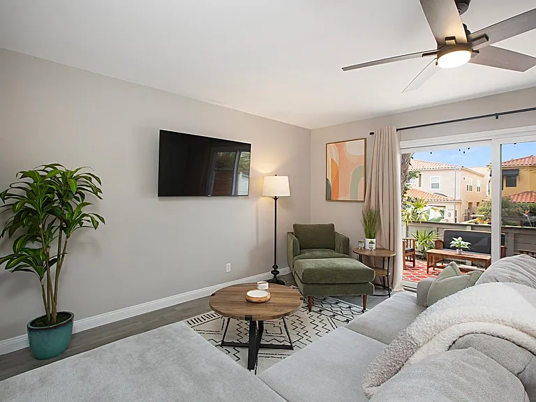 2151 Manchester Ave #B — Photo 5