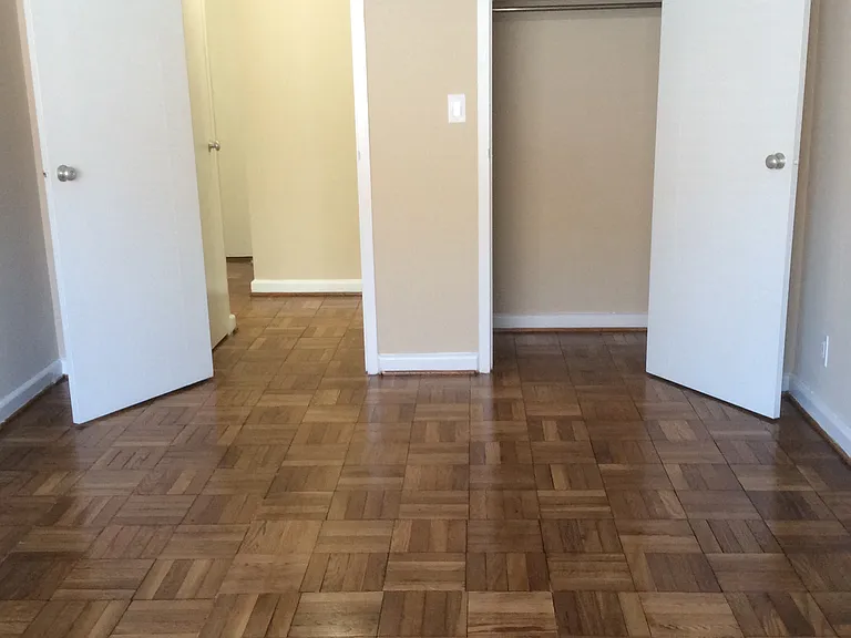 Connecticut Park Apartments — Photo 53