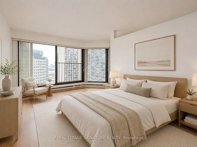 65 Harbour Sq #2109 — Photo 15