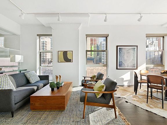 3rd image of 423 Atlantic Ave APT 5C