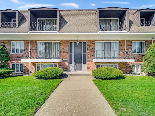 18334 Myrtle Ct APT 3C, Lansing, IL 60438