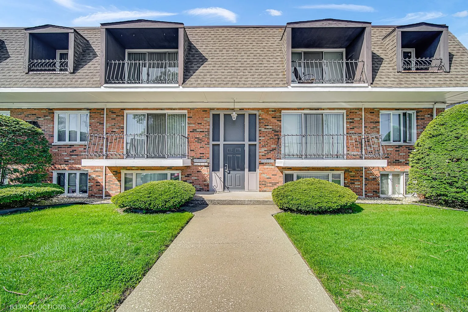 18334 Myrtle Ct APT 3C photo 1