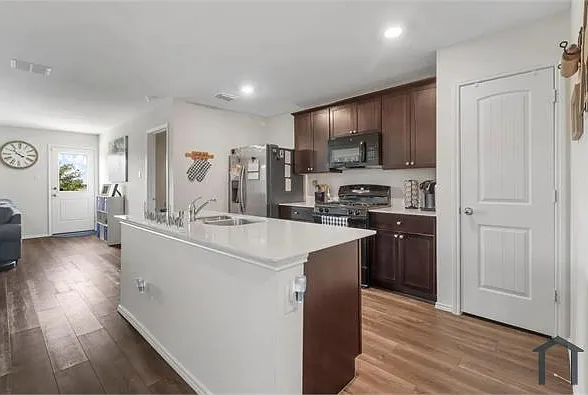 8228 High Garden St — Photo 14