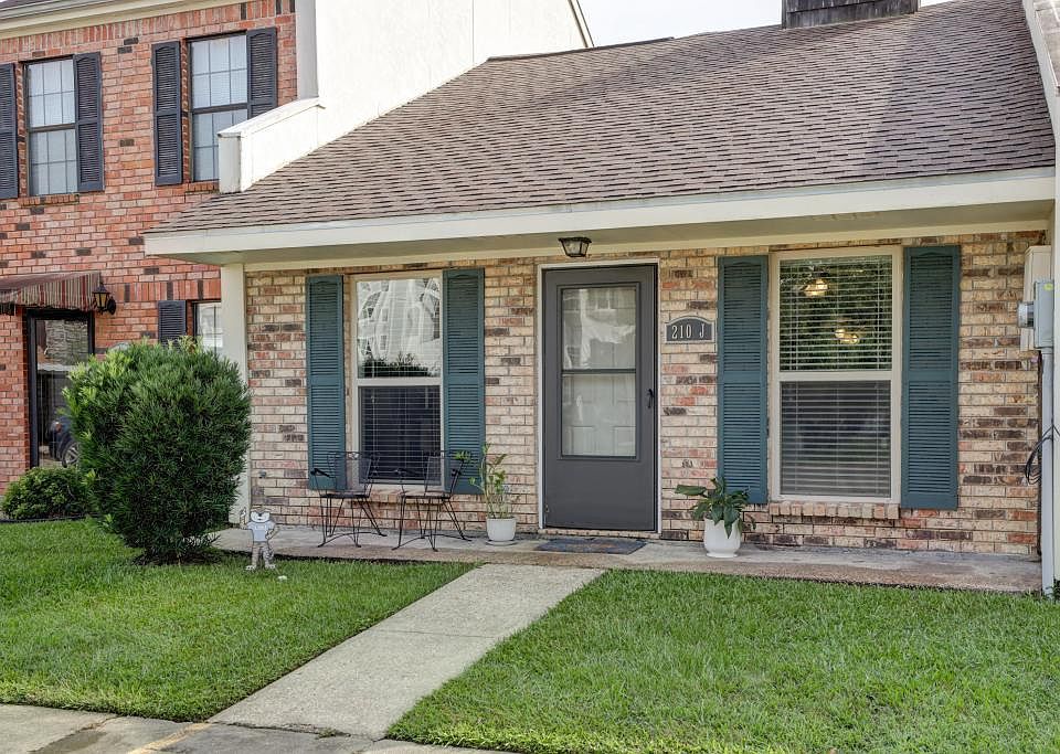 210 Long Plantation Blvd Lafayette LA Zillow