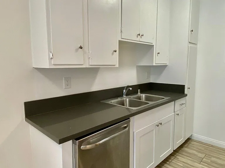 3726 S Canfield Ave #7 — Photo 5
