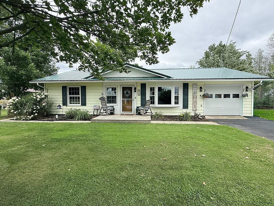 1st image of 12 Oswego Ln