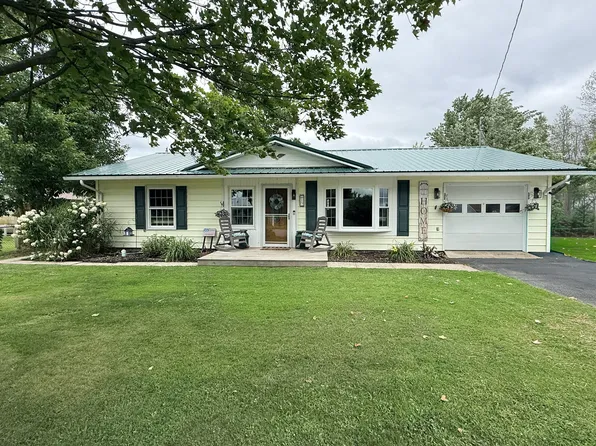 12 Oswego Ln, Plattsburgh, NY 12901