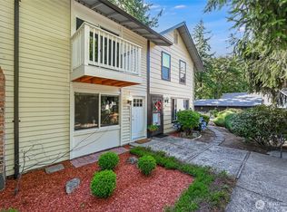 1717 150th Ave SE APT 18, Bellevue, WA