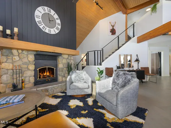 2711 GCR 56, Granby, CO 80446