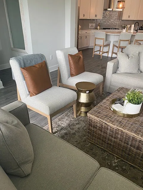 3 bed, 1950 sqft, $3,400 — Photo 4