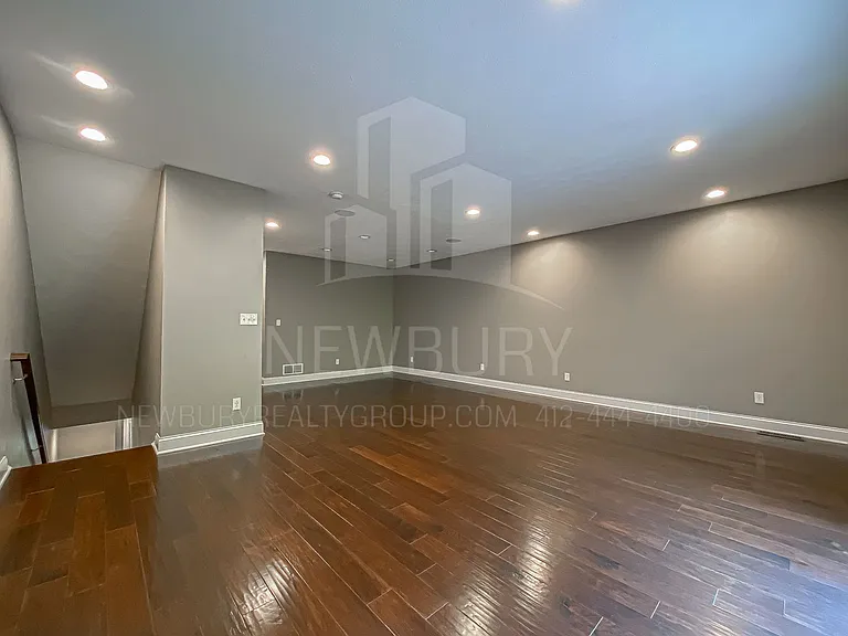 113-155 Banksville Pl — Photo 11