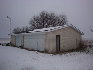 2nd image of 2887 Bucholtz Hwy