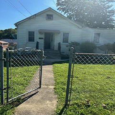 1st image of 224 Hyman Ave