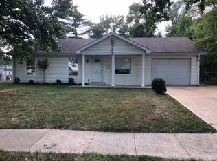 303 Saint Matthew Ave, O'Fallon, MO 63366