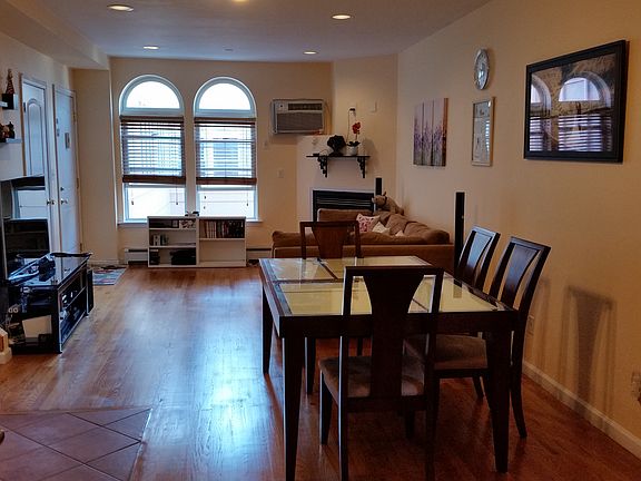 4th image of 1762 Benson Ave APT 3D