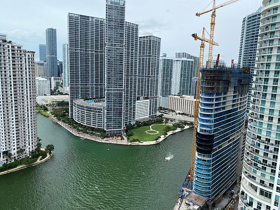 2nd image of 325 S Biscayne Blvd APT 3415