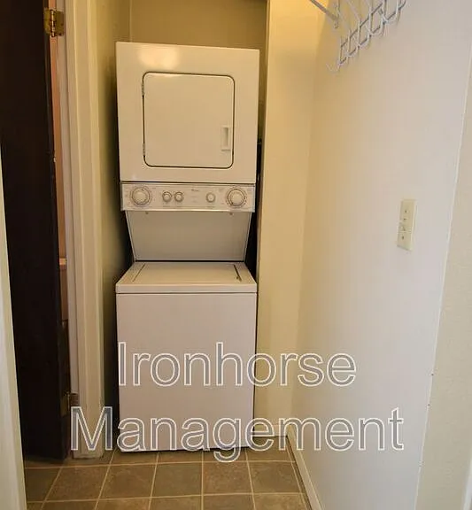 530 N Rouse Ave #3 — Photo 9