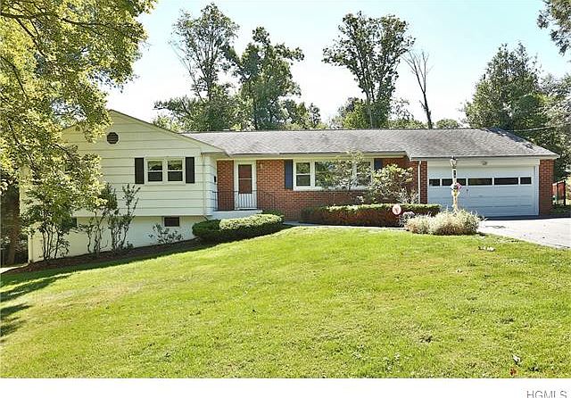 1st image of 18 Birchbrook Dr
