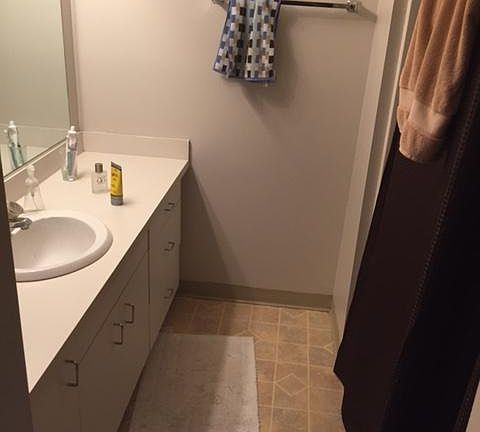 5th image of 1235 W 6th St APT 6E