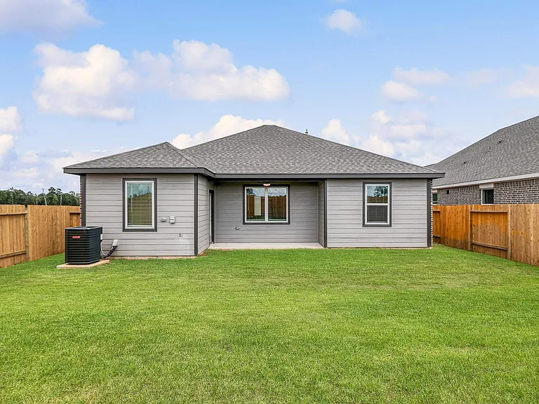 15765 Bayberry Trace Dr — Photo 2