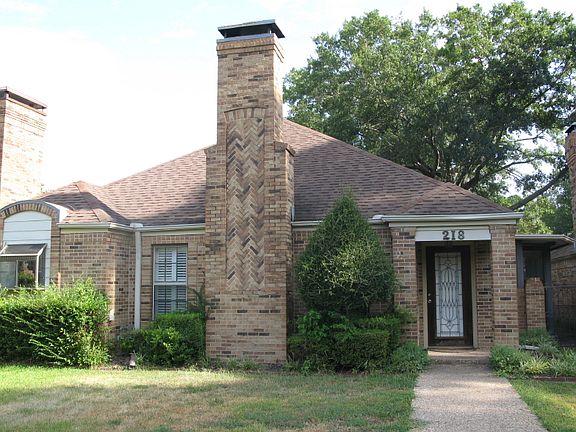2nd image of 218 Heritage Cir
