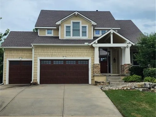 5415 W 161st Ter, Overland Park, KS 66085
