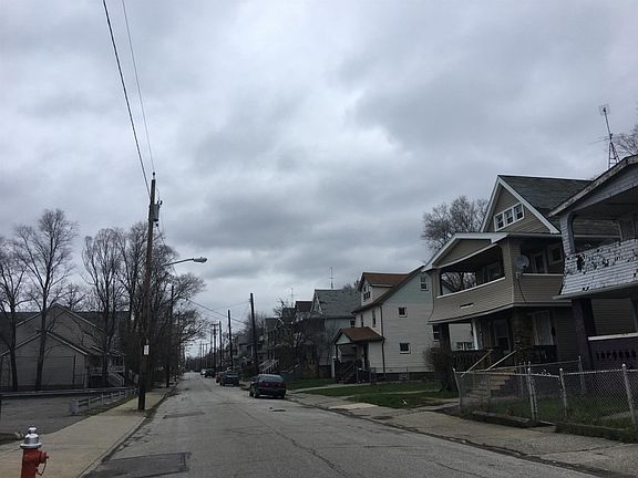 5th image of 3328 E 118th St