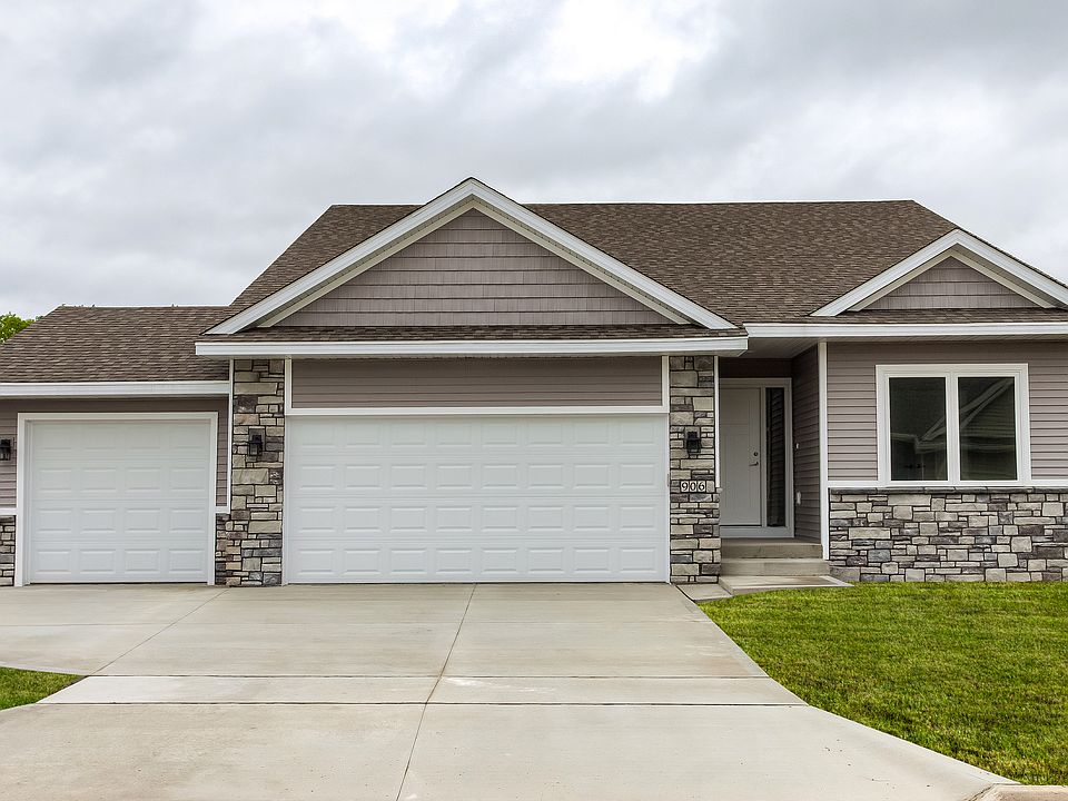 1st image of 906 Chinook Way