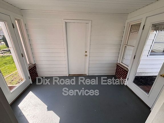 4th image of 2245 King Ave