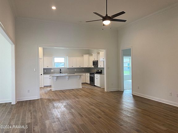 2nd image of 307 Appleby Way