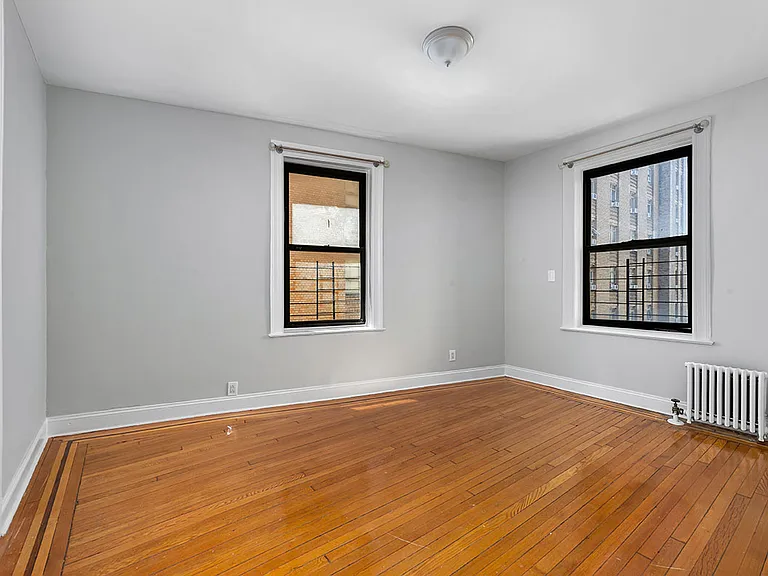 70 Haven Ave #4B — Photo 6