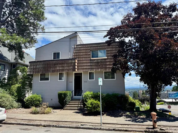 Stunning Custom Duplex-TH w/view deck, 4242 SW View Point Ter, Portland, OR 97239