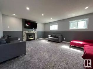 9127 180a Ave NW #1A, Edmonton, AB T5Z2K5