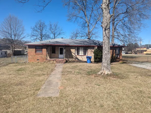 105 E Swan St, Piedmont, AL 36272