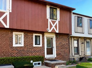 8419 Hickory Dr, Sterling Heights, MI 48312