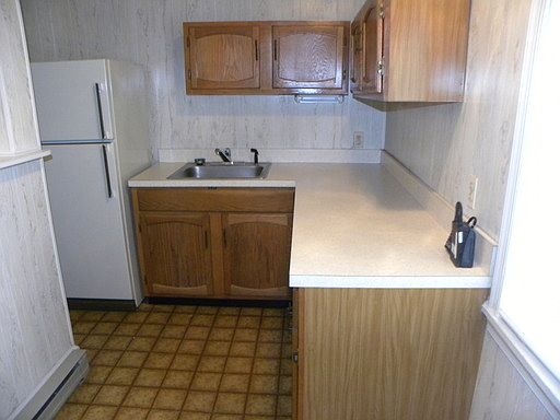 3rd image of 7 North St NE APT 5