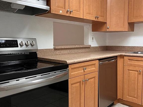 4th image of 5221 Geneva Way APT 207