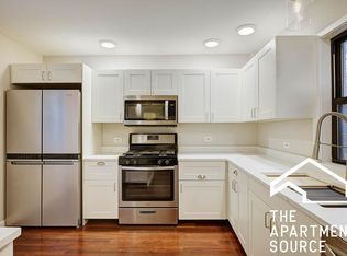 6641 N Greenview Ave #1F, Chicago, IL 60626