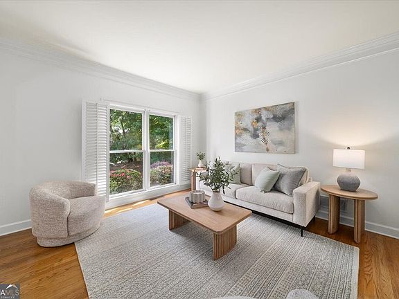 5th image of 500 Woodmoore Ct
