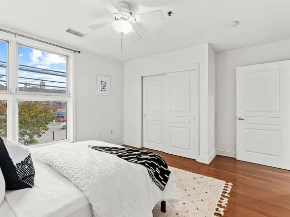 70 Adams Street image 24 of 47