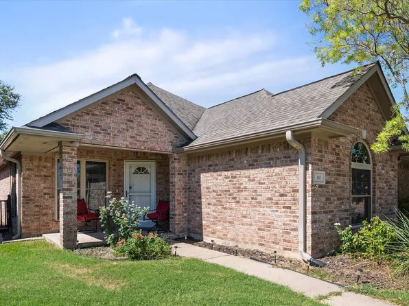 110 Friendswood Cir, Fairfield, TX 75840