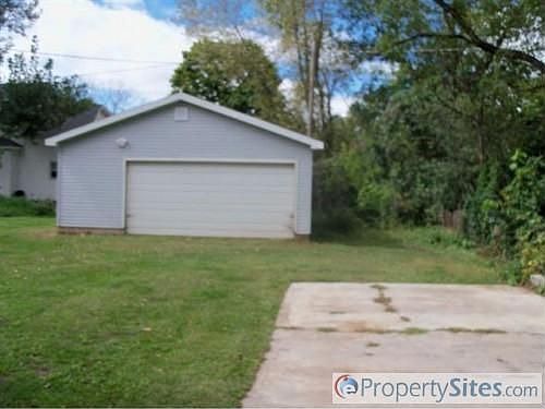 2nd image of 435 9th St SW