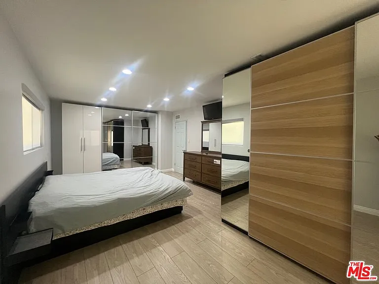 5059 Catalon Ave — Photo 24