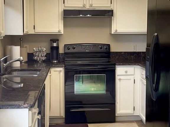 2nd image of 8022 N 48th Ln
