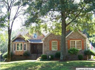 894 Signal Point Rd, Guntersville, AL 35976