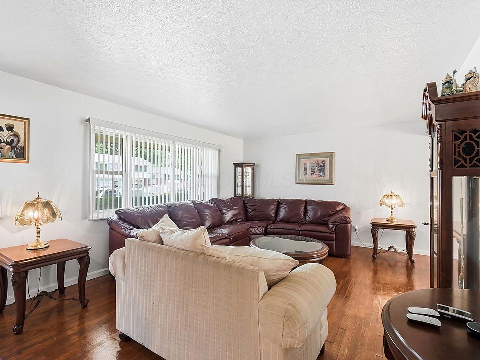 1st image of 5417 Walshire Dr