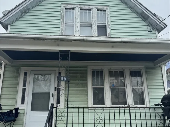 95 Keystone St, Buffalo, NY 14211